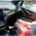 La última tendencia del porno en internet: a bordo de un Tesla con piloto automático