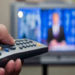 ¿Otra vez? Vea el aumento de las tarifas de televisión por cable